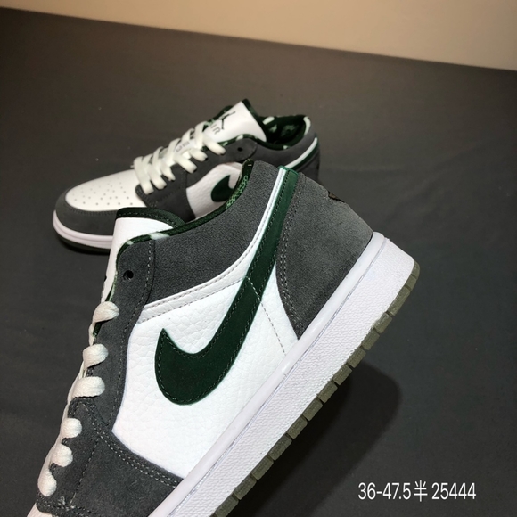 air jordan 1 low suede